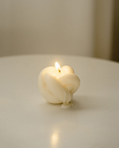 Nodo | Knot Shaped Soy Aromatherapy Candle for Home Decor, Bath, and Special Occasions